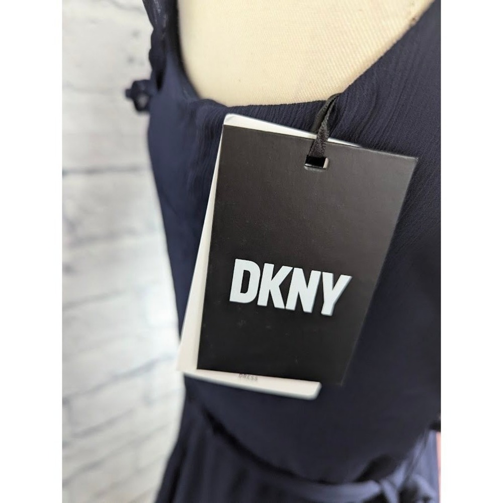 DKNY Double Ruffle Collar Dress Navy Blue Size 8 Sleeveless Knee Length - Picture 5 of 5
